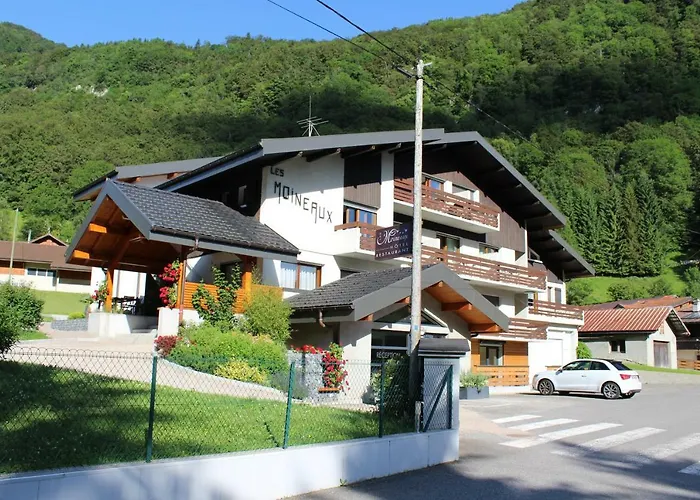 Les Moineaux